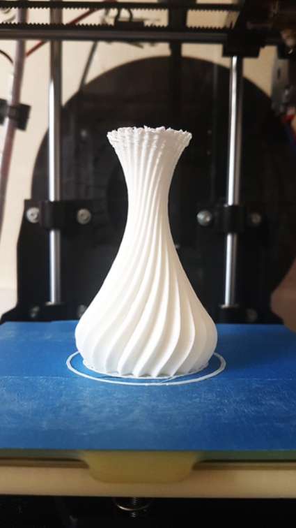Designing A Spiralized Vase In Hexagon 2 For 3D Printing (2)